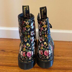 Authentic Doc Martens 146 Pascal Floral Boots
